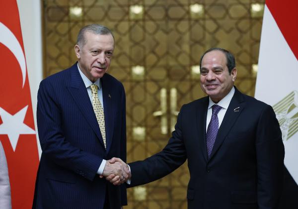 Cumhurbaşkanı Erdoğan, Mısır Devlet Başkanı Sisi ile görüştü – EK FOTOĞRAFLAR