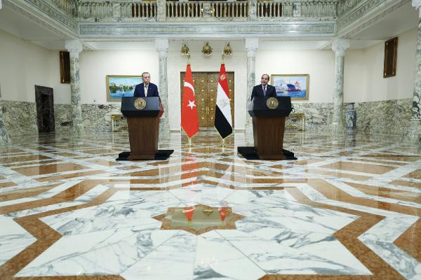 Erdoğan: Türkiye-Mısır ilişkilerini hak ettiği seviyeye çıkarma gayretindeyiz – EK FOTOĞRAFLAR